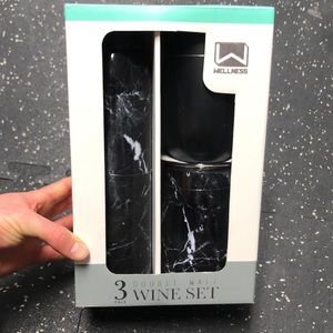 NEW Set of 3 Double Wall Wine Tumblers & Bottle